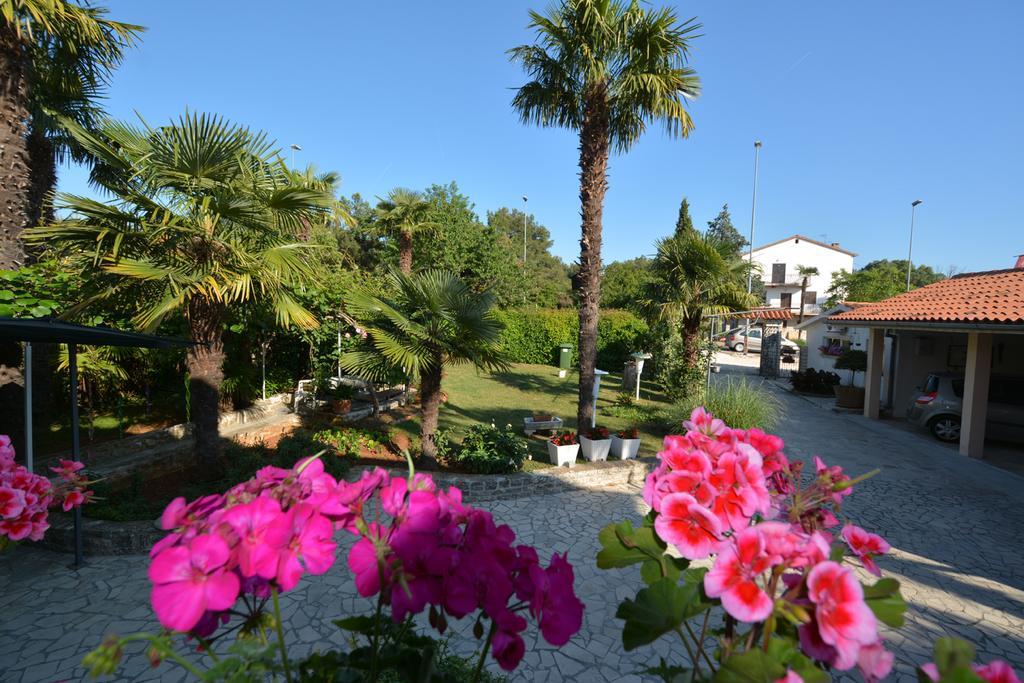 Apartments Nela Poreč Zewnętrze zdjęcie