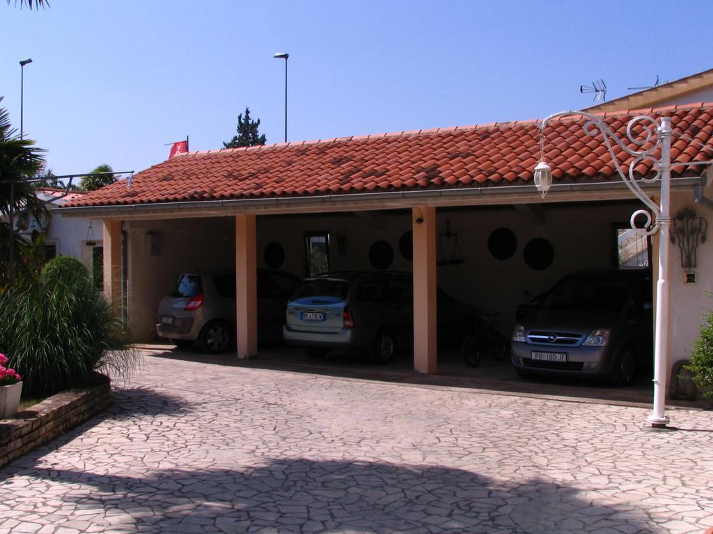 Apartments Nela Poreč Zewnętrze zdjęcie